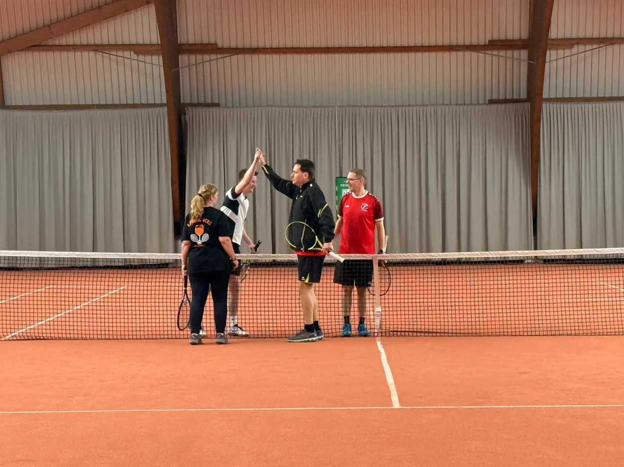 Leider keine Bildbeschreibung für 03 schleifchenturnier (2).jpg vorhanden.