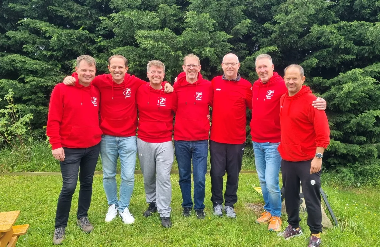 Leider keine Bildbeschreibung für 10 herren 40.1.jpg vorhanden.