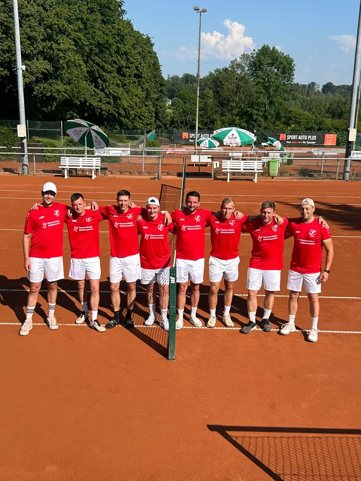 Leider keine Bildbeschreibung für 16 herren 30.2 bild.jpg vorhanden.
